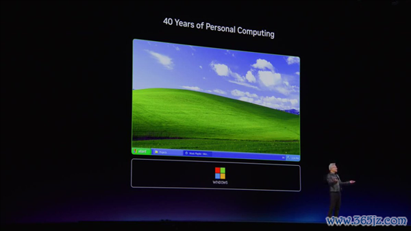 黄仁勋动身点回顾了 Windows PC 40 年的发展经由｜图片来源：英伟达
